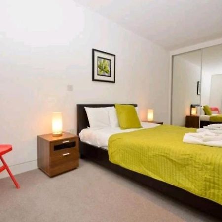 Luxury Holiday Let @ London City Luaran gambar