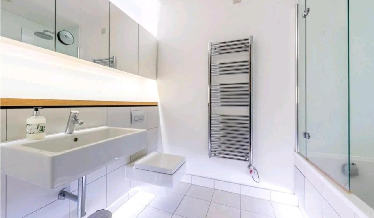 Luxury Holiday Let @ London City Luaran gambar